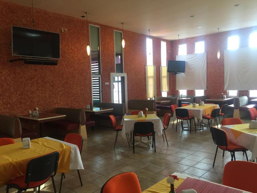 Hotel Del Valle Inn Pachuca Экстерьер фото